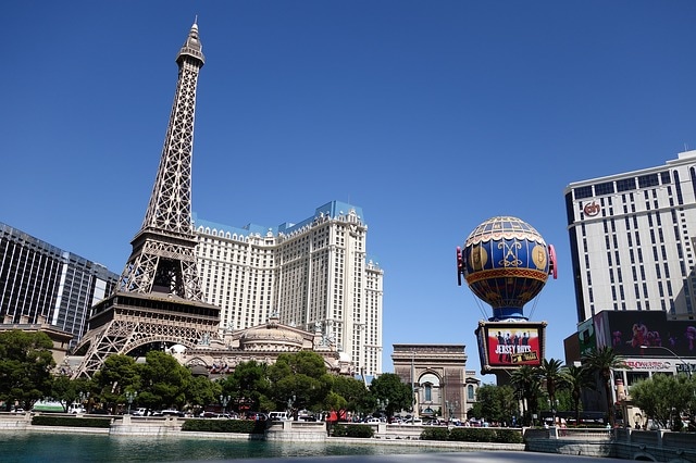 Las Vegas Paris Hotel Image - Riverside Limo Rental